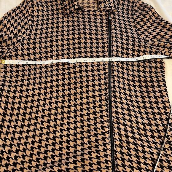 CHAPS Ladies Brown/black front zip sweater - Picture 5 of 7
